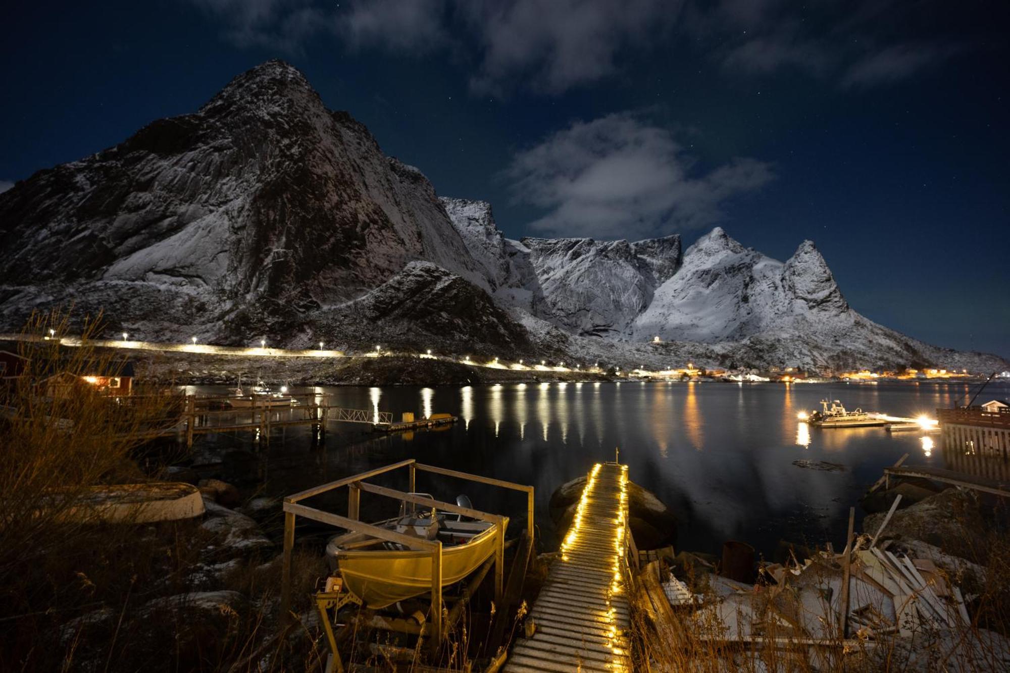 Reine Retro Villa - Cozy Villa With A Fantastic View Экстерьер фото