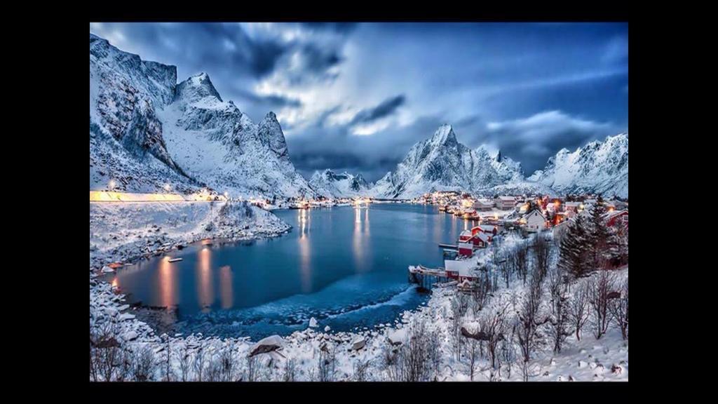 Reine Retro Villa - Cozy Villa With A Fantastic View Экстерьер фото