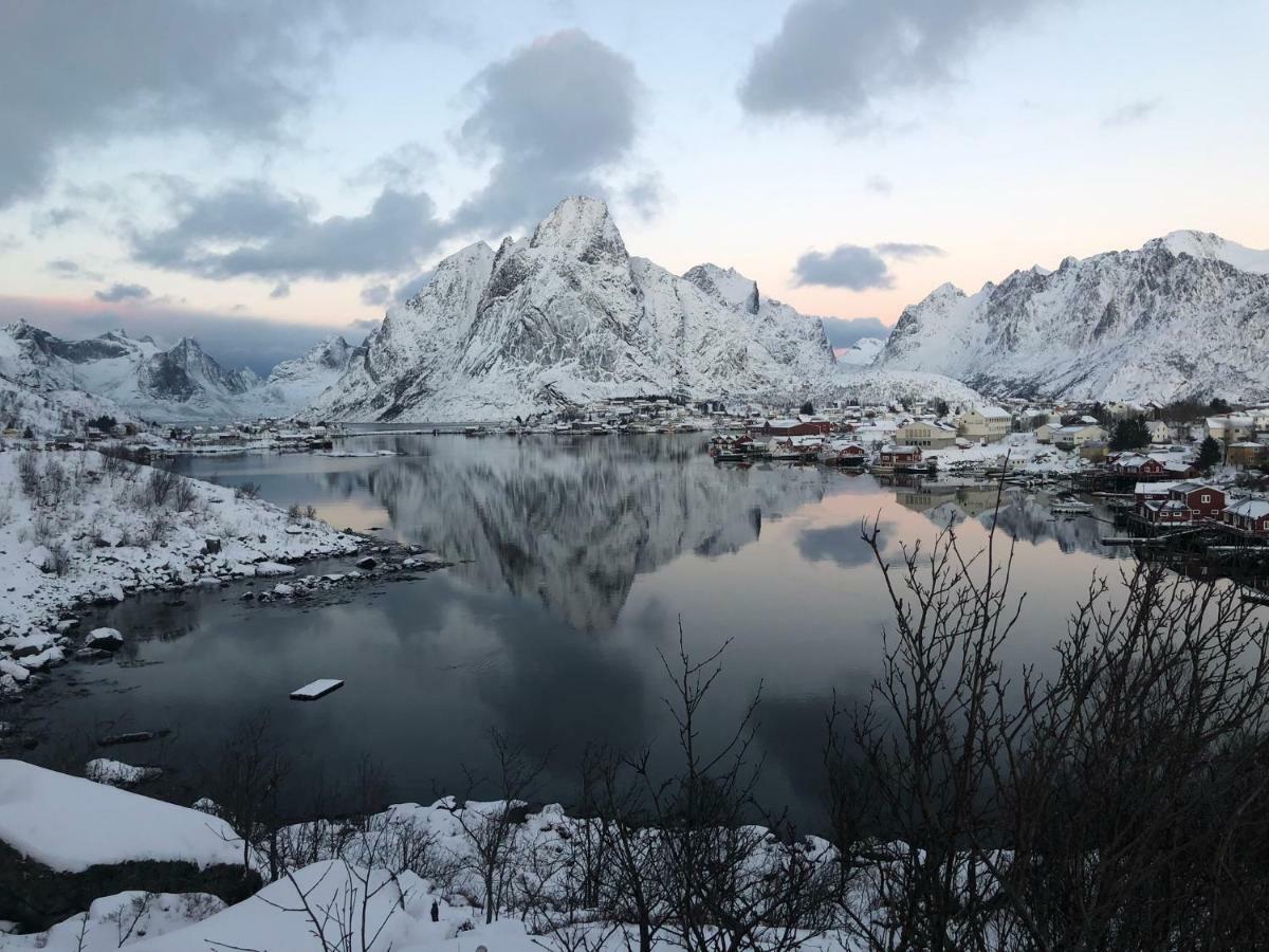 Reine Retro Villa - Cozy Villa With A Fantastic View Экстерьер фото